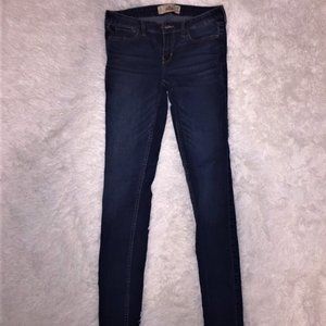 Women's Hollister Skinny Jeans Size 7L.